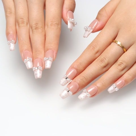 Press on nails 2028