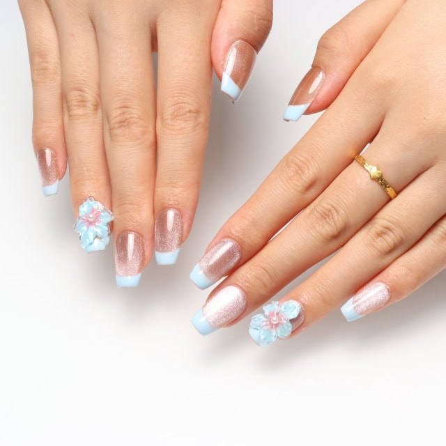Press on nails 2082