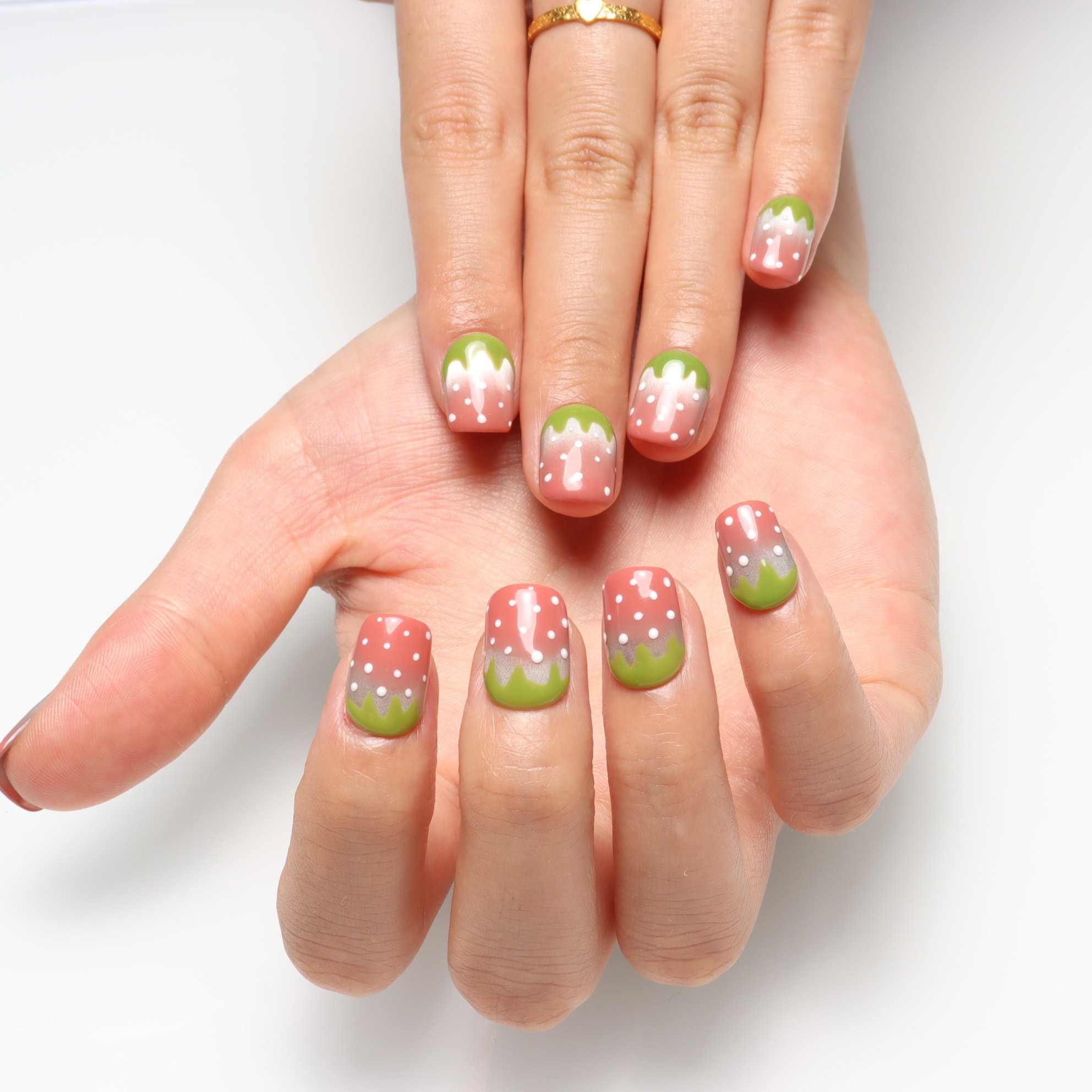 Press on nails 2284