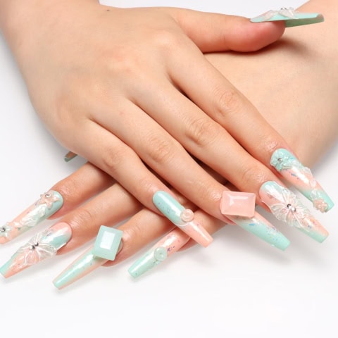 Press on nails 2335