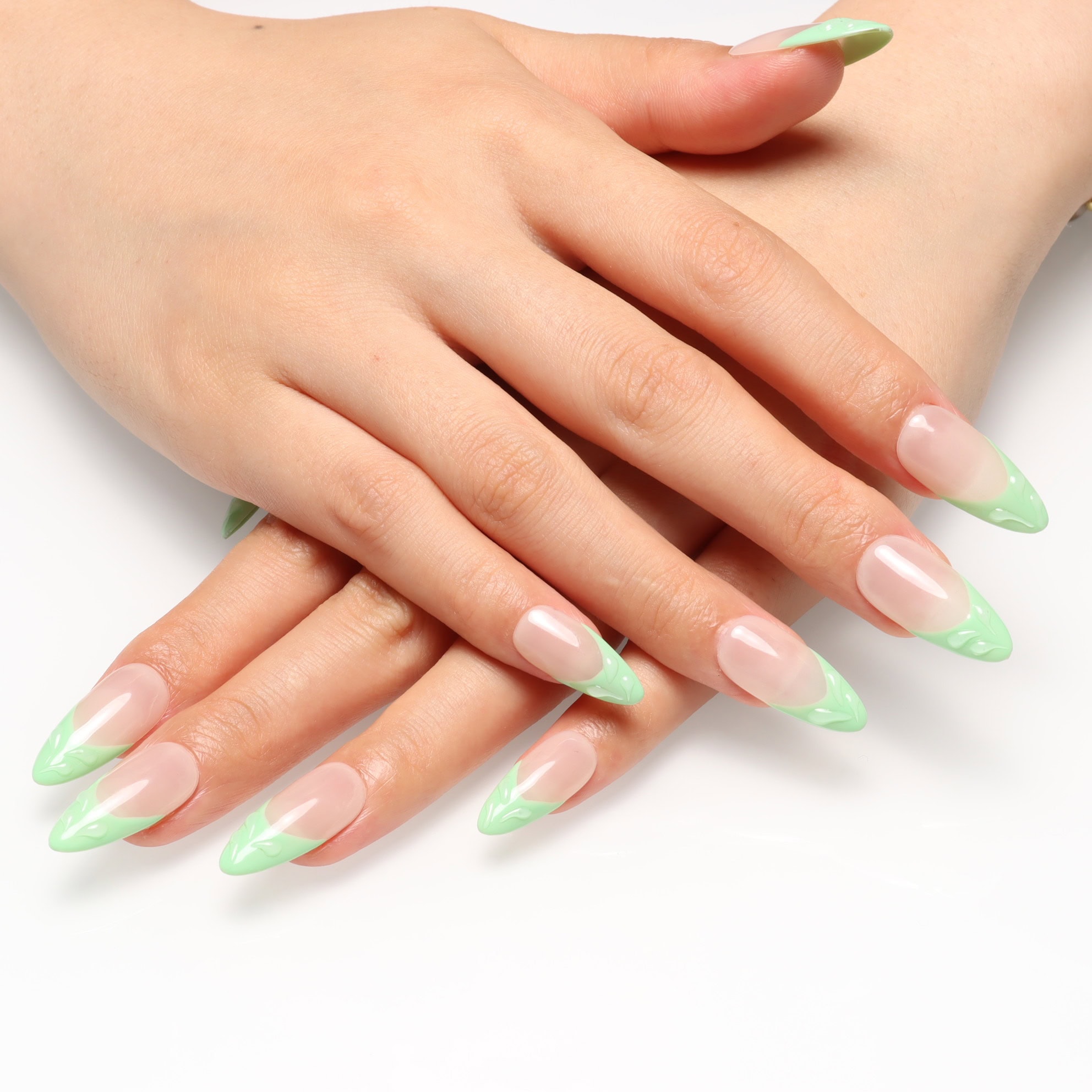 Press on nails 2374
