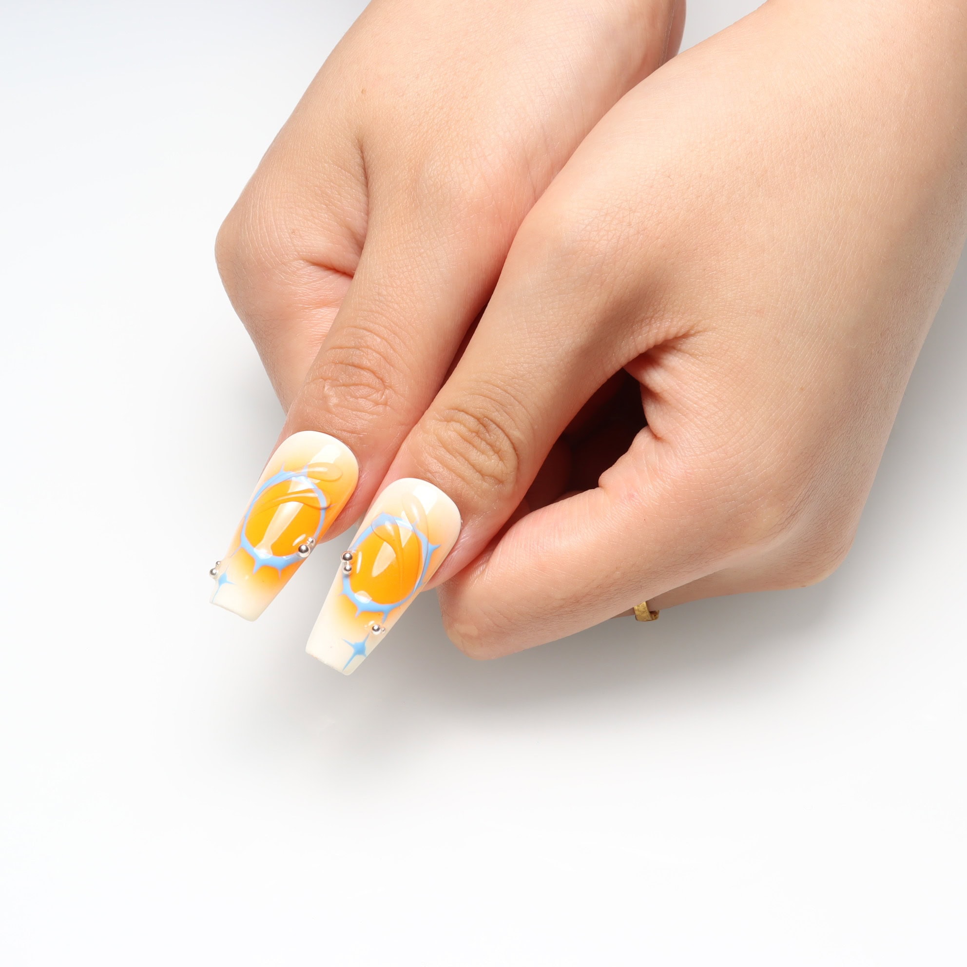 Press on nails 2410