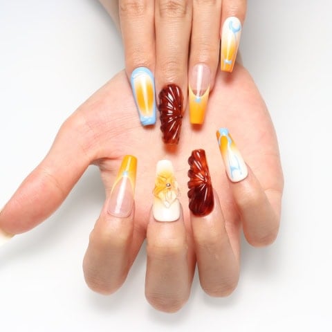 Press on nails 2412