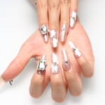 Press on nails 2473