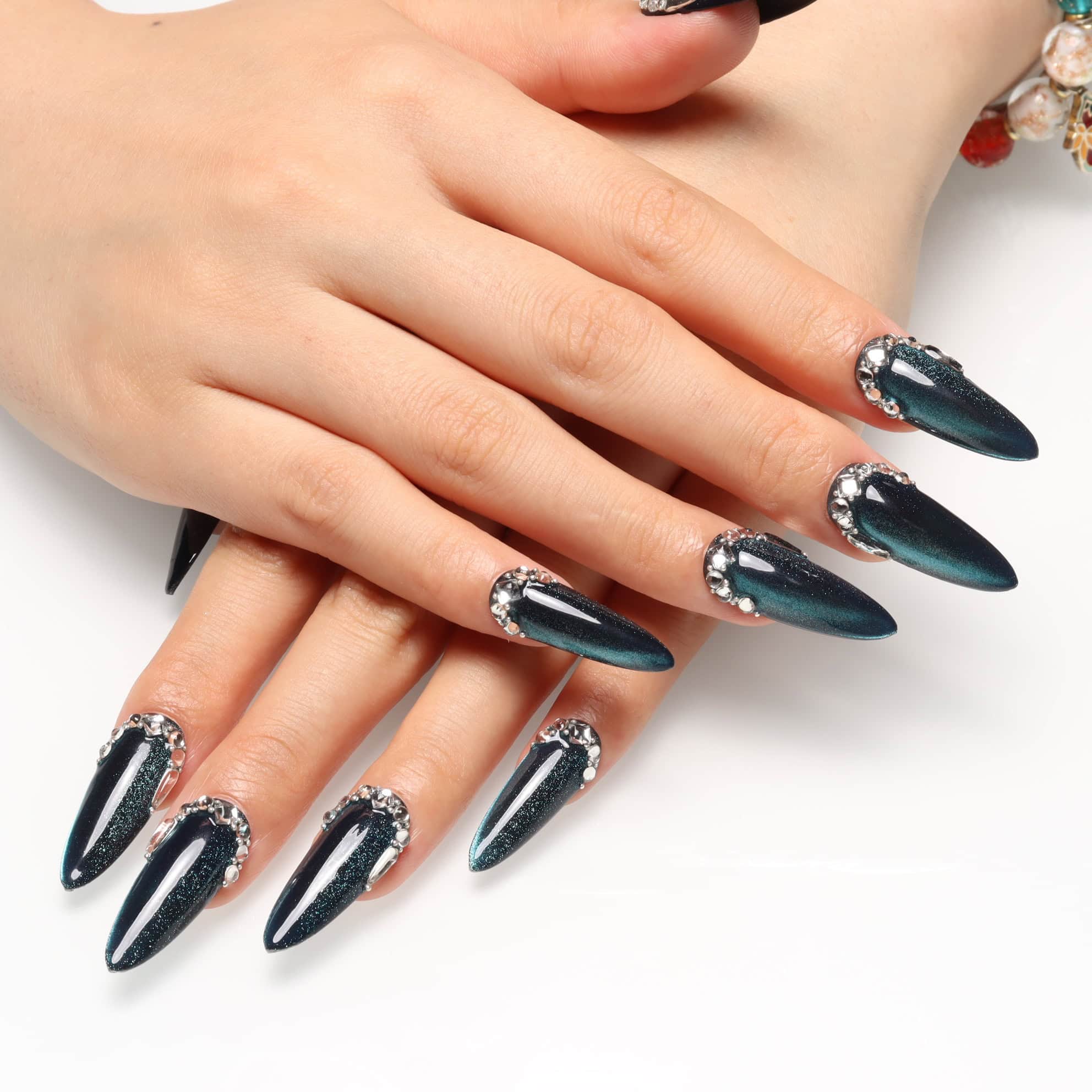 Press on nails 2517