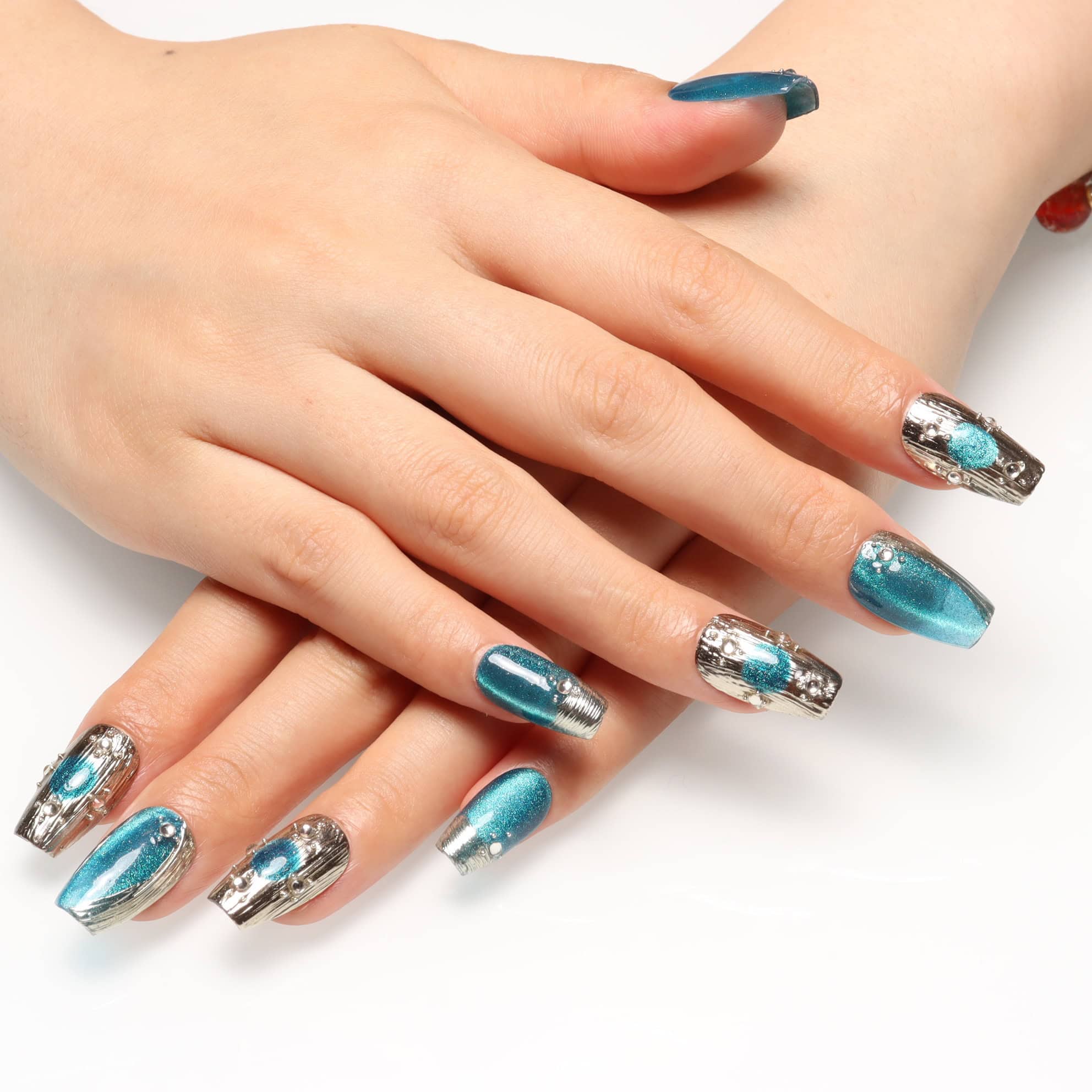 Press on nails 2530