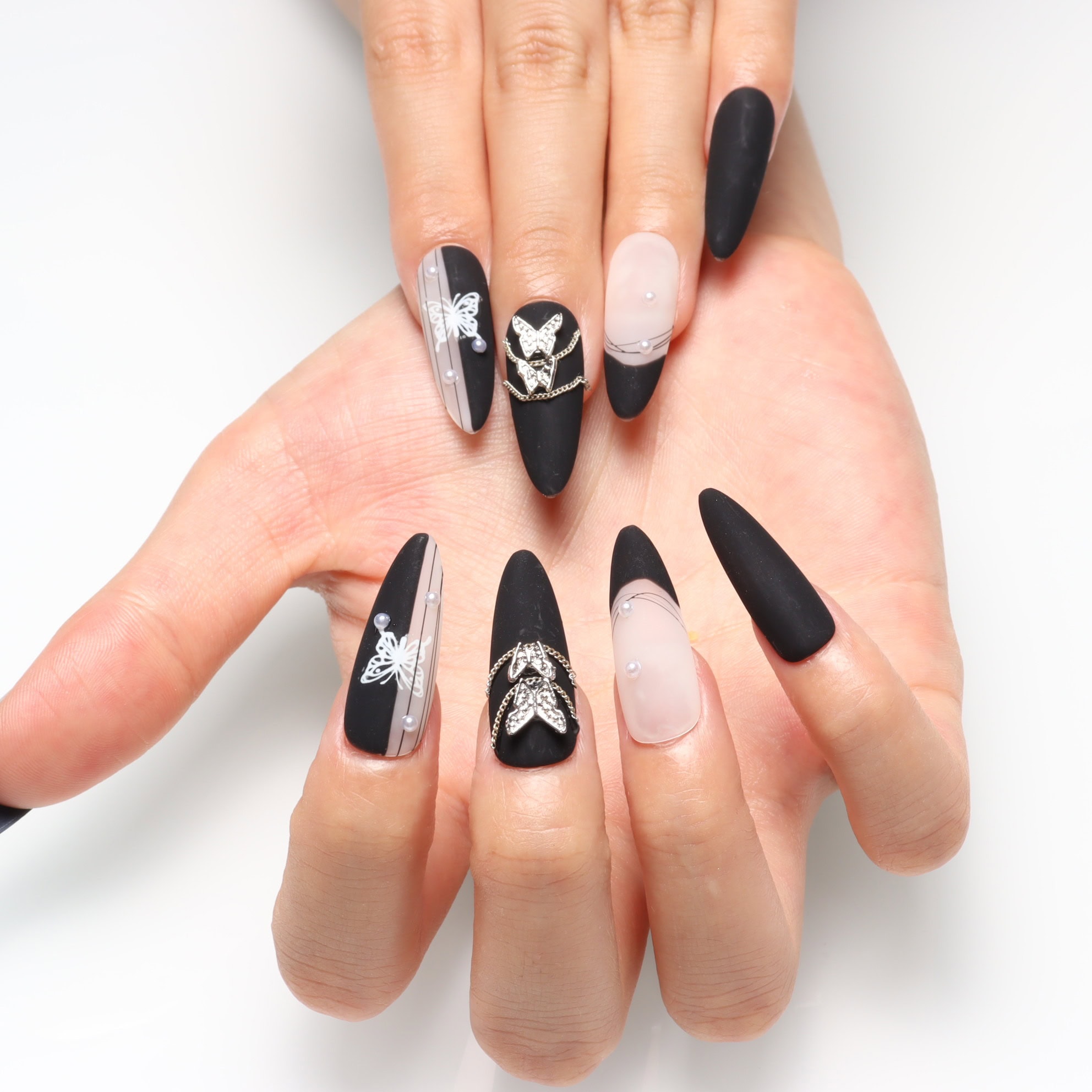 Press on nails 2563