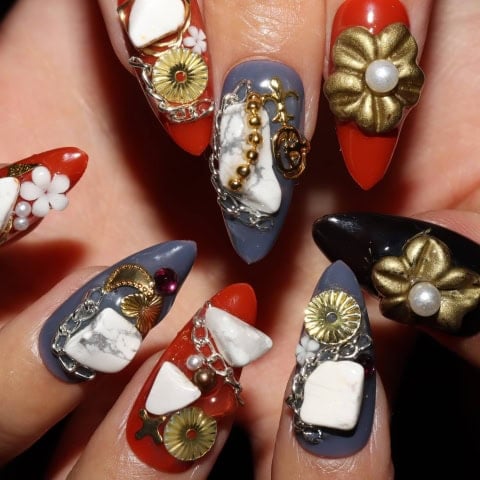 Press on nails 3687