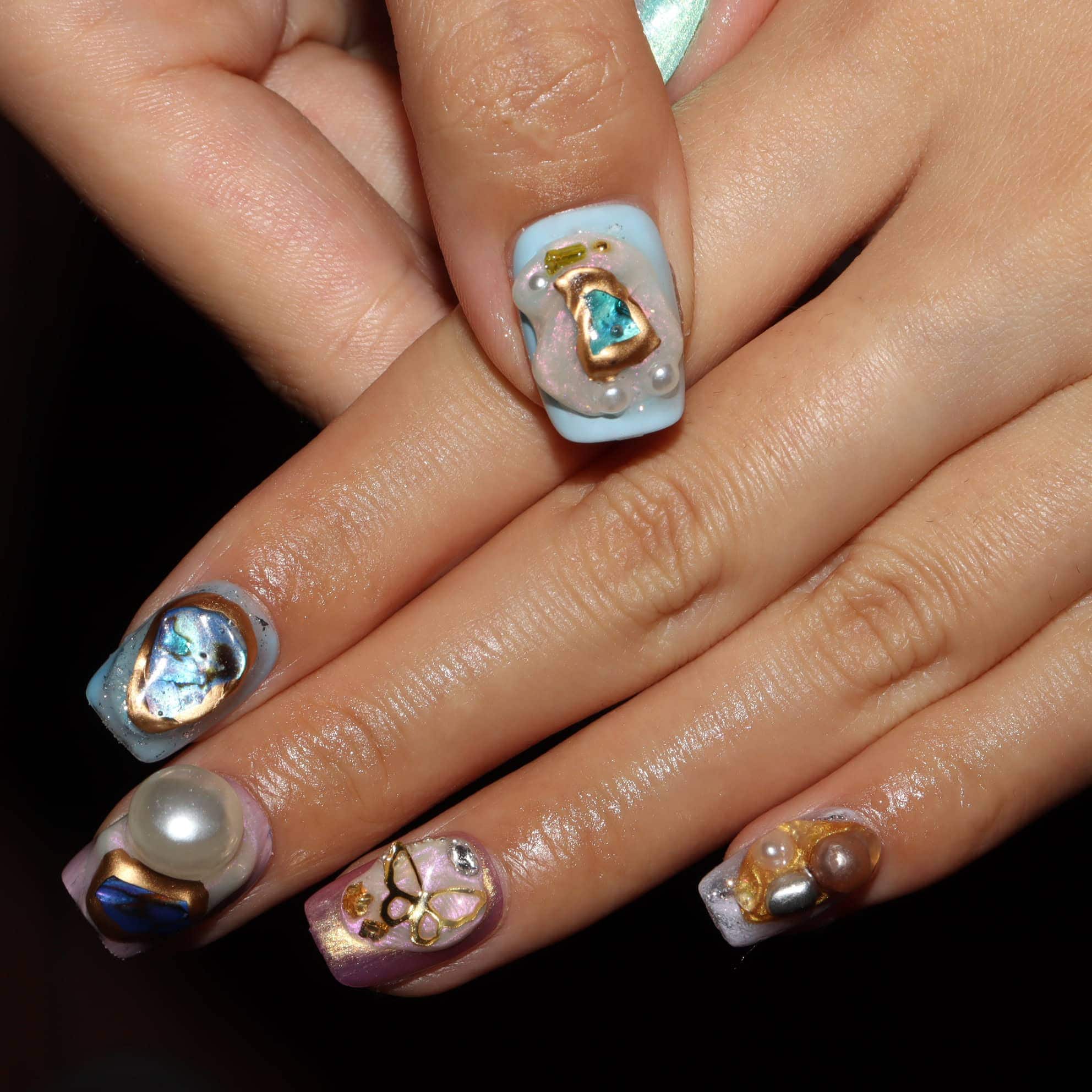 Press on nails 3703